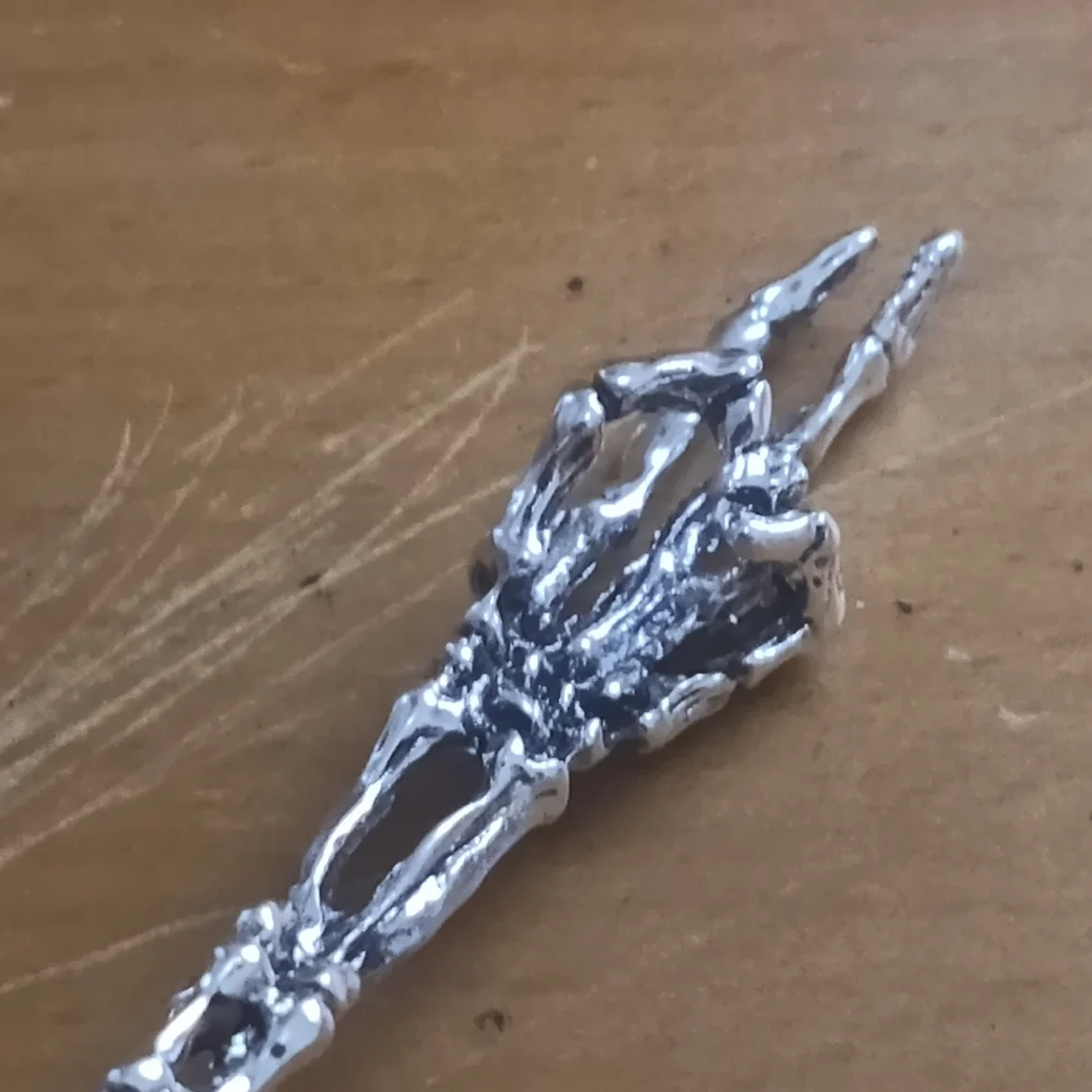 Stainless Steel Skeleton Hand Ring - Picture 3 of 5